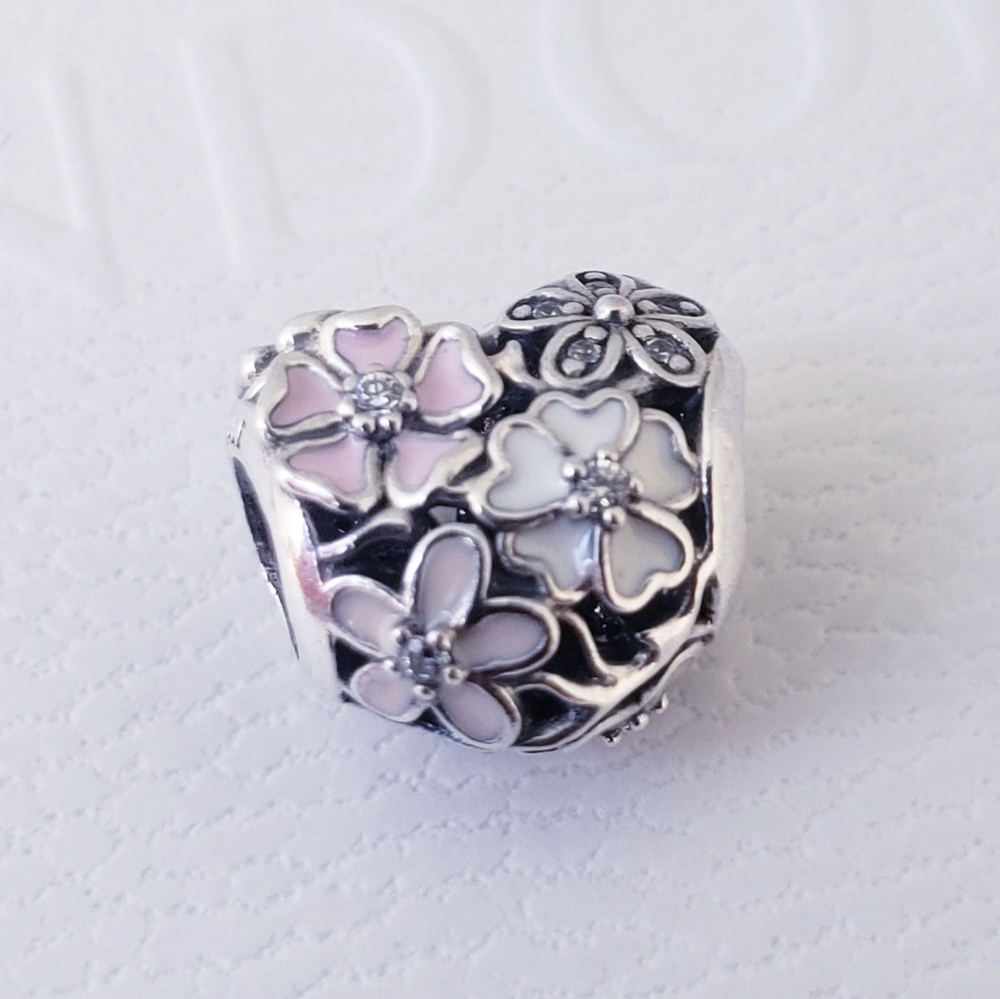 🌸Authentic Pandora  ⭐️RETIRED⭐️ POETIC BLOOM CHARM